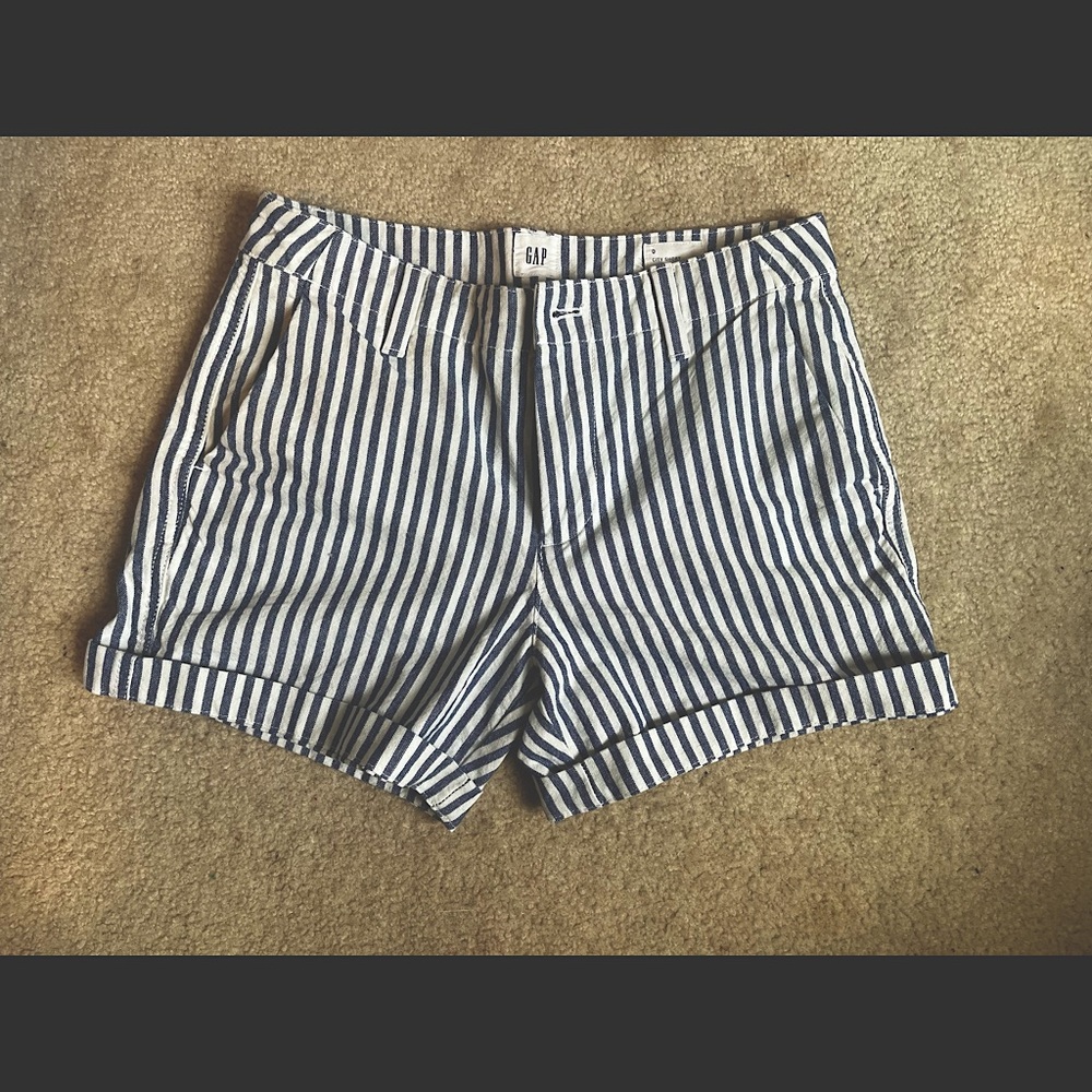 Gap city shorts size 0